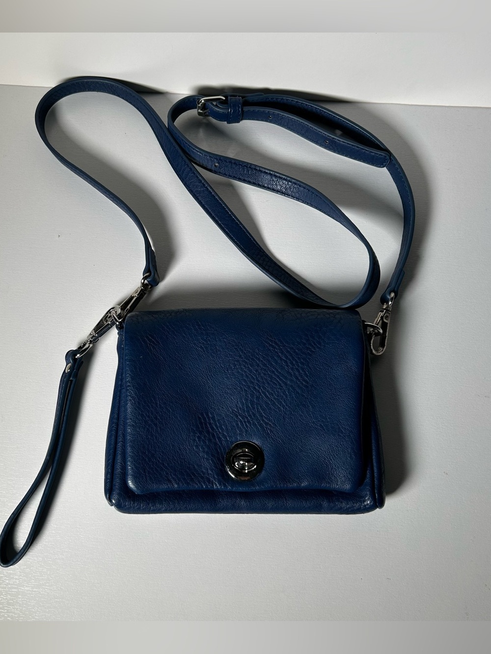 Charming Charlie Navy Blue Vintage Style Crossbody Wristlet Turn Lock Purse